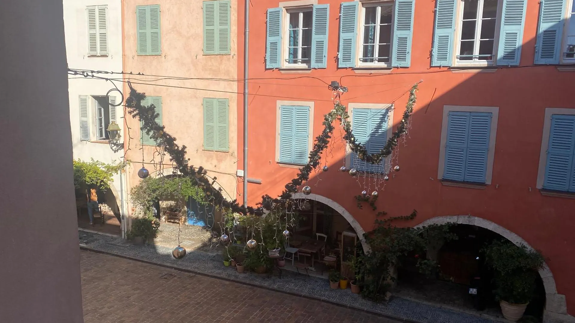 Apartment Biot-Charmant Et Coquet F2